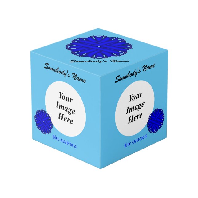 Cube Photo Ruban de fleurs bleues Modèle par Kenneth Yoncich (Angle devant)