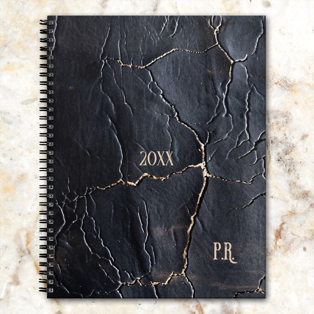 Cuir noir vintage (Planner featuring a vintage black leather design. You can add your custom initials)