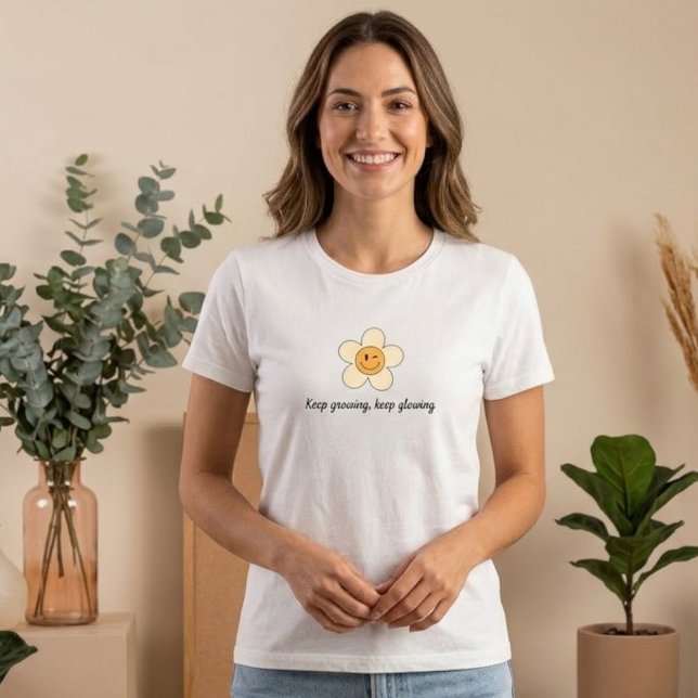 Custom daisy smiley face t-shirt (Créateur téléchargé)