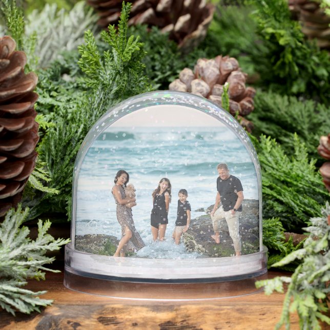 Custom Family Photo Holiday Snow Globe (Hiver)