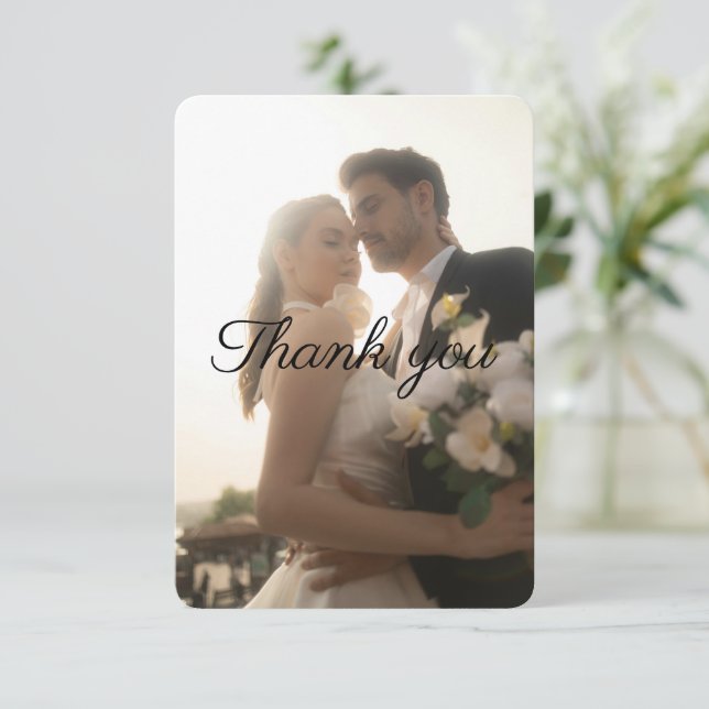 Custom Flat Wedding Thank You Card – Personalized (Debout devant)