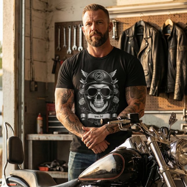Custom Name Biker Skull Retro Motorcycle T-Shirt (Créateur téléchargé)