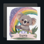 Cute Baby Koala Rainbow Nom personnalisé<br><div class="desc">Ce design enchanteur présente un adorable koala bébé au milieu d'un arc-en-ciel vibrant, créant une atmosphère fantasque et chaleureuse. Parfait pour les crèches, les salles de jeux ou tout espace où vous voulez insuffler un sentiment d'émerveillement. La palette de couleurs joyeuse et variée ajoute non seulement une explosion de bonheur,...</div>