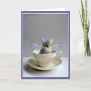 Cute Cat Fairy dans Teacup saluez ou carte de note