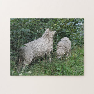 Cute Mouton Manger Feuilles Puzzle