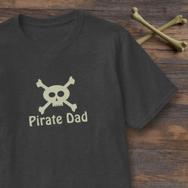 Cute Pirate Papa Crâne et Crossbones T-shirt homme (Yarr! Perfect shirt for all Pirate Dads.)