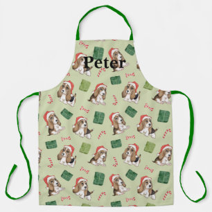 Cute Puppy portant son tablier de Santa Hat