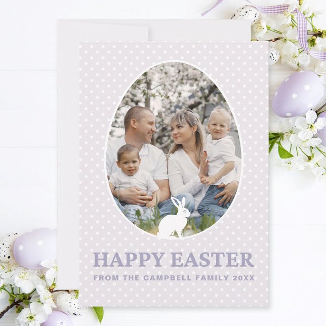 Cute Rabbit Pastel Oeuf Forme photo Carte de Pâque (Modern, elegant pastel lavender egg-shaped happy Easter family photo card with cute Easter bunny. )