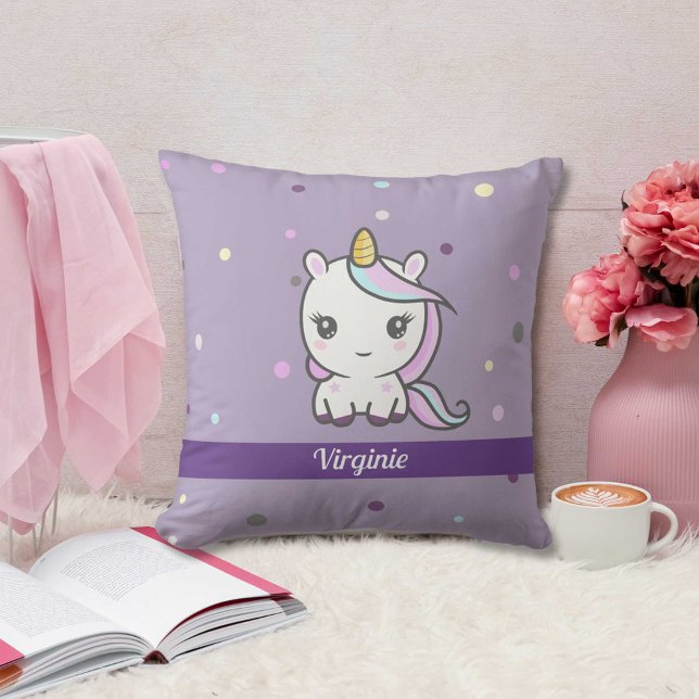 Cute Unicorn violet Coussin (Cute Unicorn Purple Pillow)