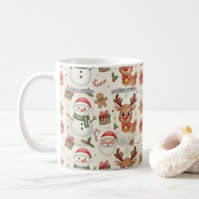Cute Woodland Animals Christmas PatternHoliday Mug (Avec donut)