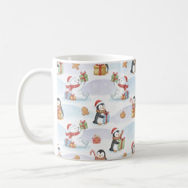 Cute Woodland Animals ChristmasPattern Holiday Mug (Gauche)