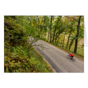 Cyclisme sur route de campagne rurale