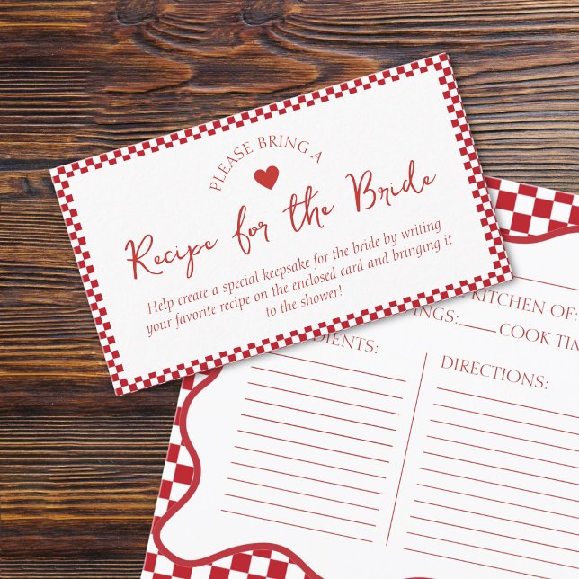 D'accompagnement Carte de demande de recette pour la Fête des marié (Invite guests to share their favorite recipes with this adorable, red-checkered bridal shower card.)