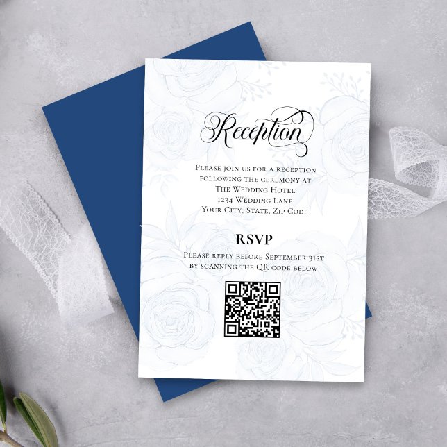 D'accompagnement Carte de réponse RSVP avec code QR à motif floral  (Soft blue floral RSVP card with QR code for easy online wedding responses)