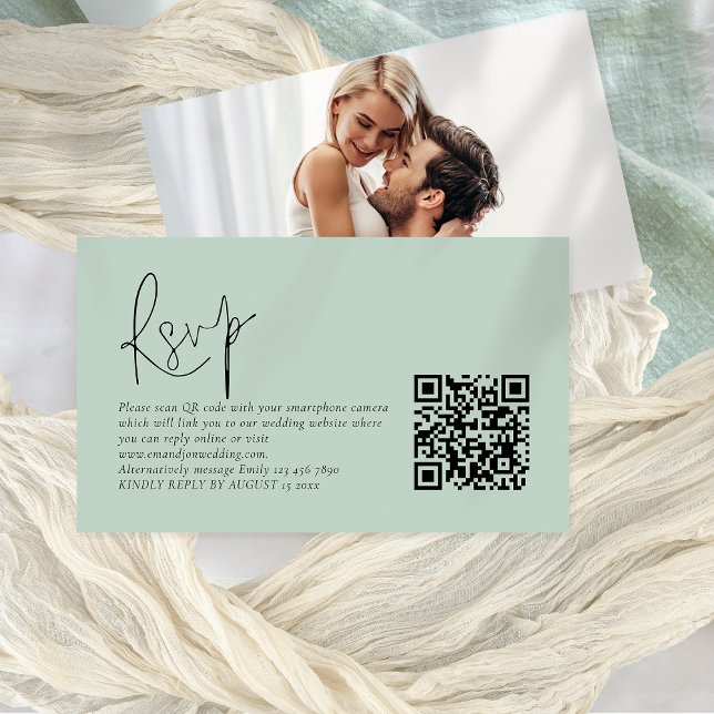 D'accompagnement Script moderne QR Code photo Sage Wedding Carte RS (Front and back view)