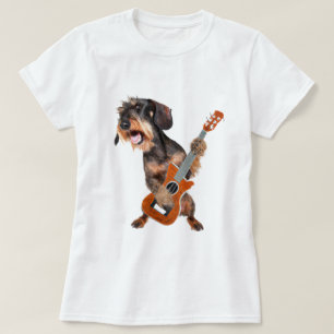 Dachshund en cheveux filaire Jouer T-shirt guitare