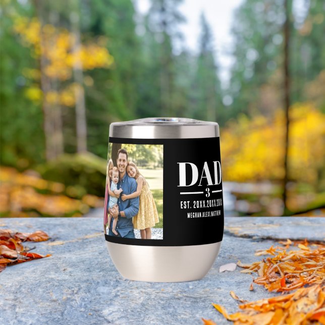 Dad Est. Year Name Number Photo Script (En extérieur (pivoté))