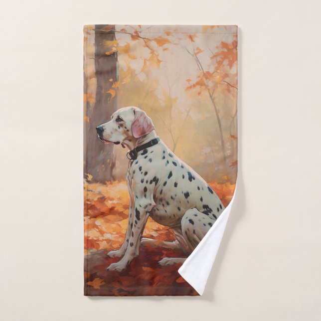 Dalmatien dans les feuilles d'automne tombent insp (Serviette à main)
