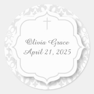 Damas d'argent avec étiquette et croix