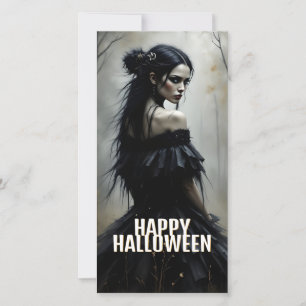 Dame Mystique dans une sombre forêt d'Halloween
