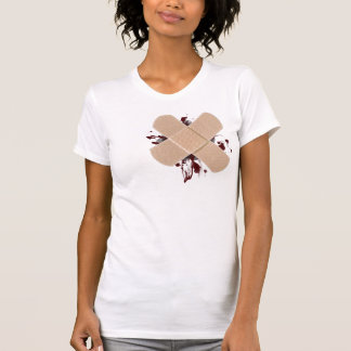 dames absentes de T-shirt de coeur