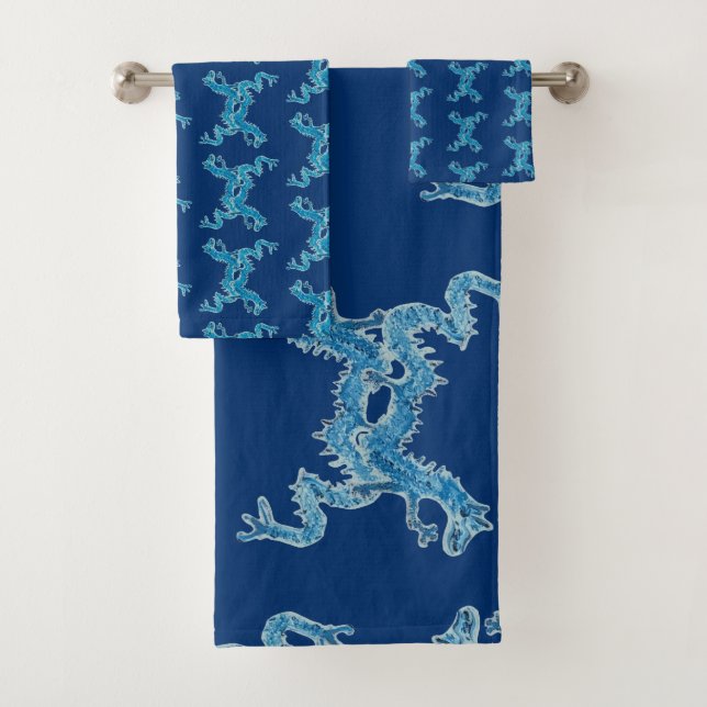 Dance Chinese Blue Dragon CC Serviette de bain (En situation)