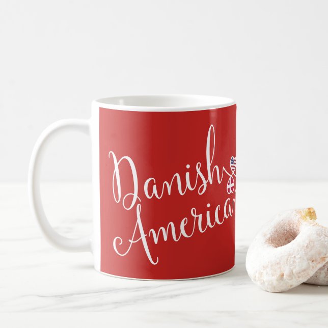 Danois-Américain Coeurs Enmêlés Mug (Avec donut)
