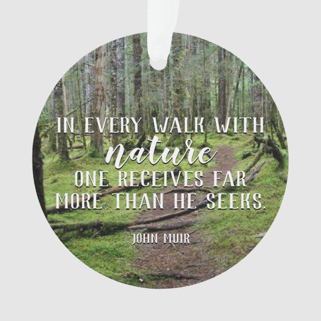 Dans chaque promenade avec l'ornement rond de (devant)