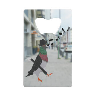 Dapper Pigeon À propos de Town Funny