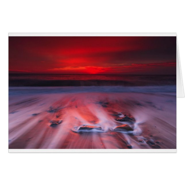 Dawn Over The Stormy Sea (Devant horizontal)