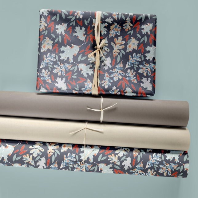 De Papier Cadeau Couleurs d'automne Feuille Jetées Oranges Blues (Tossed Leaves Design Fall Colors Oranges Blues Wrapping Paper Sheets by Studio Posies.)