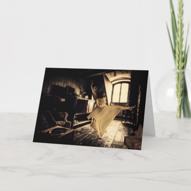 De Remerciements Femme dansante dans un grenier carte d'Halloween (Devant)