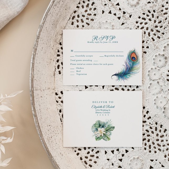 De Remerciements Peacock Feather Tropical Flowers Mariage Carte RSV (Peacock Feather Tropical Flowers Wedding RSVP Card on a neutral boho plate.)