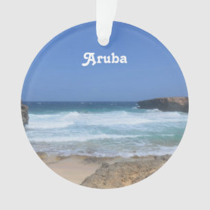 De superbes vagues s'écrasent à Aruba