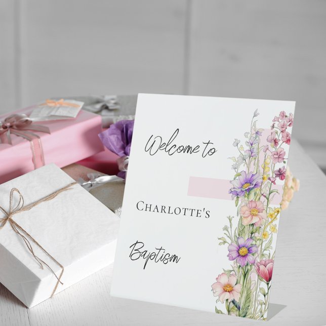 De Table Baptême fleurons roses croix fille signe d'accueil (Créateur téléchargé)