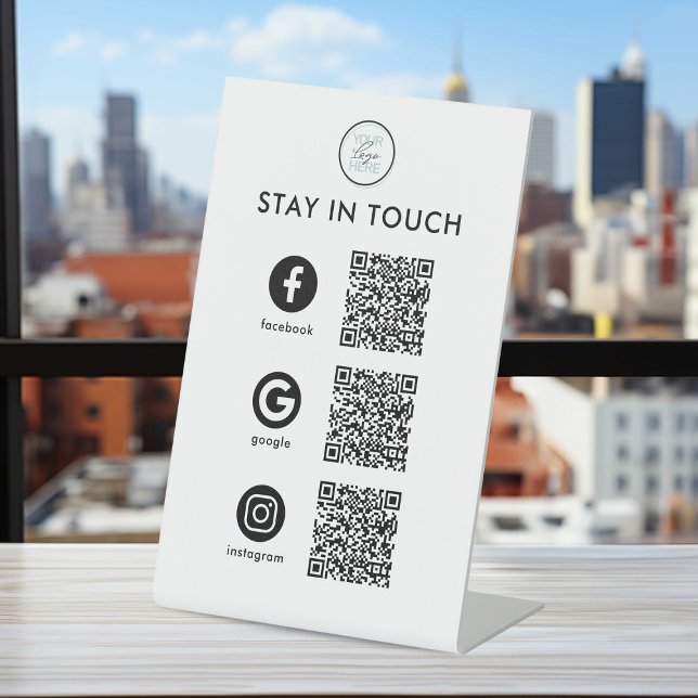DE TABLE SIGNE CENTRALE DU CODE QR DES RÉSEAUX SOCIAUX (Créateur téléchargé)