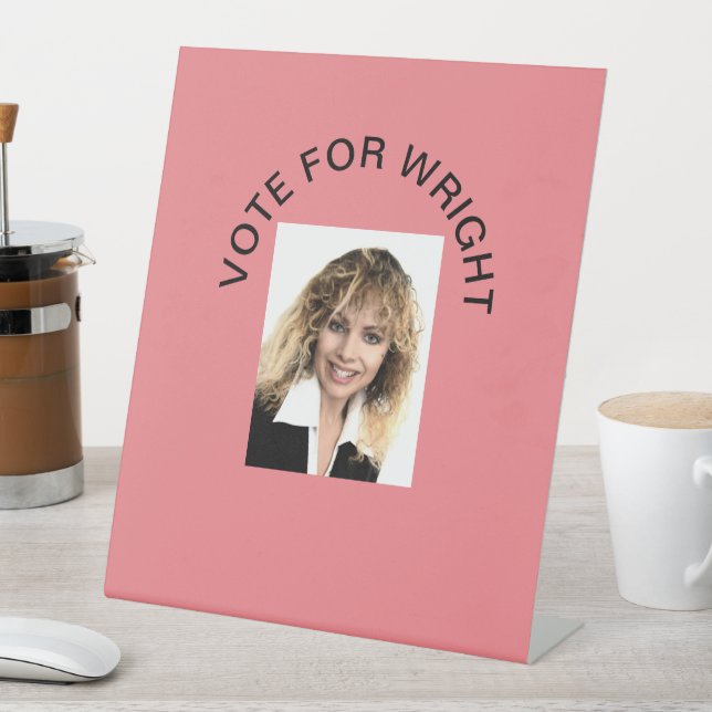 DE TABLE VOTE POUR ÉCRIRE SIGNE PEDESTAL (In SItu)