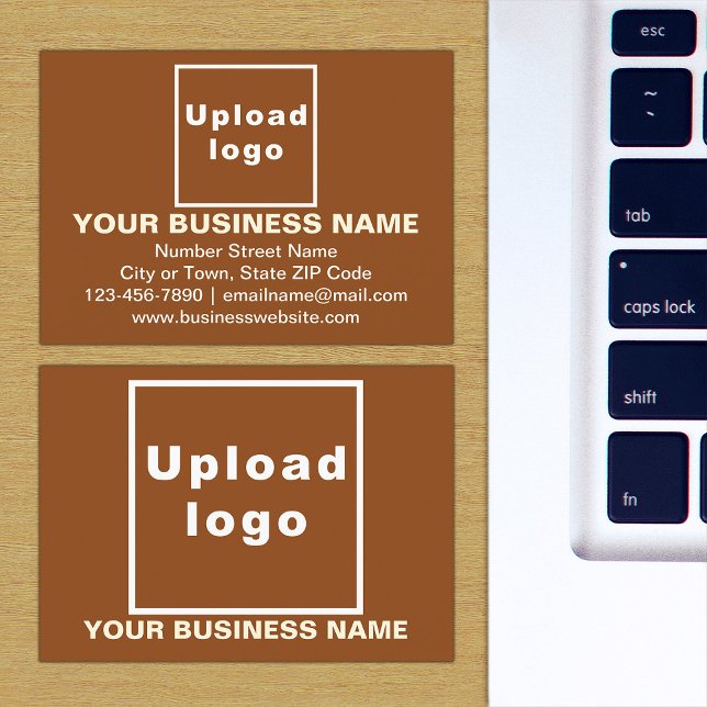 De Visite Marque commerciale sur petite carte rectangle Brow (The front and back of the brown business card with your brand)