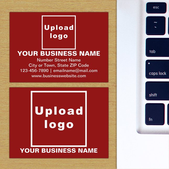 De Visite Marque d'entreprise sur petite carte rectangle rou (The front and back of the red business card with your brand)