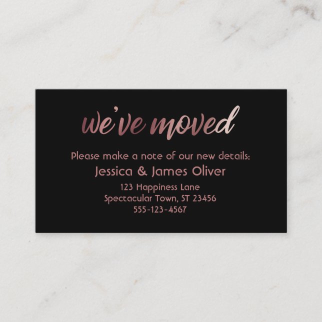 De Visite Ombre or rose sur carte noire "We've Moved" (Devant)