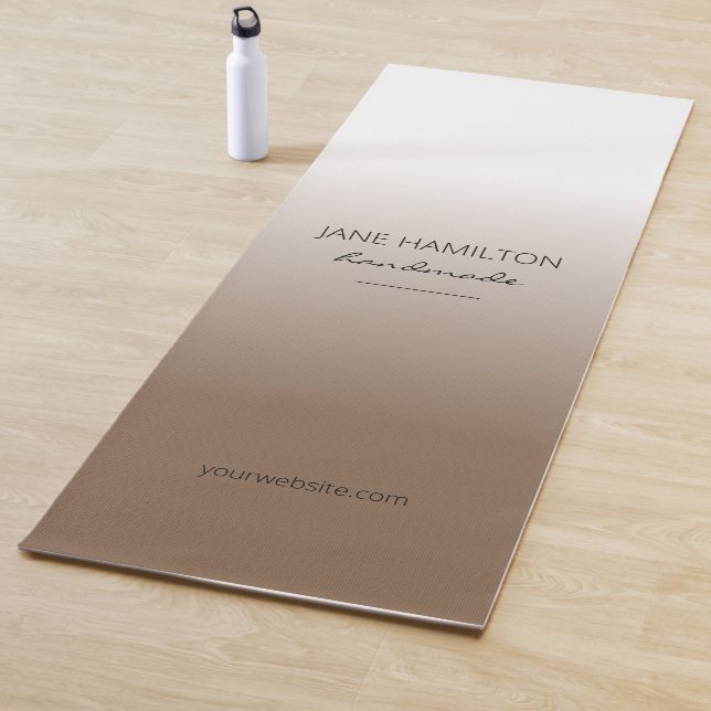 De Yoga Tapis d'exercice élégant blanc et marron professio (En situation)