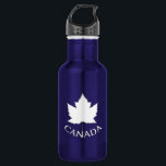 D'eau En Acier Inoxydable Bouteille souvenir du drapeau du Canada<br><div class="desc">Bouteilles Bleues Souvenir Canada, Coupes de café Canada, Bouteille Sport Canada Bouteilles d'eau Souvenir Canada, Bouteilles & pour Hommes, Femmes Accueil & Bureau Équipe Canada Souvenirs canadiens Design par l'artiste canadienne Kim Hunter. Voir http://www.kimhunter.ca pour plus de détails Canettes de café Souvenir Canada, Mugs de voyage et Mugs de bière...</div>
