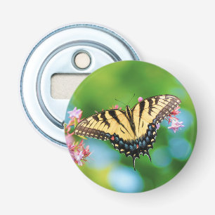 Décapsuleur Beau papillon Swallowtail sur de jolies fleurs