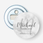 Décapsuleur Marbre blanc Script moderne Groomsmen personnalisé<br><div class="desc">Ajoutez une touche personnelle à votre mariage grâce à un ouvre-bouteille personnalisé pour groomsmen. Ce ouvre-bouteille contient le nom des groomsmen personnalisés en gris de style de police de script moderne et monogramme en gris clair de style de police de script moderne comme arrière - plan avec titre et date...</div>