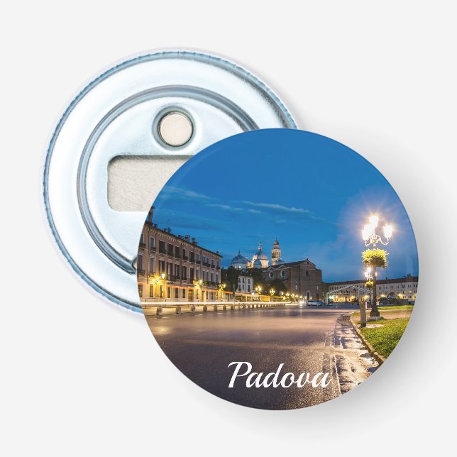 Décapsuleur Prato della Valle la nuit à Padova, Italie (Devant)