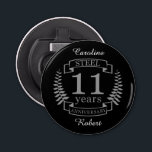 Décapsuleur Steel Eleventh wedding anniversary 11 ans<br><div class="desc">Un design pour célébrer 11 ans de mariage. Ce design a un design couleur gris (acier) sur un arrière - plan noir. L'acier est le cadeau traditionnel pour cette occasion. Le texte dit acier 11 ans anniversaire. Un design romantique pour célébrer votre 11e année de mariage. Si vous voulez de...</div>