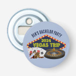 Décapsuleur Voyage de Bachelor Party personnalisable à Las Veg<br><div class="desc">Personnalisez vos propres ouvre-bouteilles de bachelor party pour un voyage à Las Vegas. Un ouvre-bouteille personnalisé cool avec des incontournables de casino tels qu'un jeu de cartes, des jetons de poker et une roulette avec 'Voyage à Vegas' en écriture jaune. Cadeau souvenir amusant de séjour de joueur pour vos garçons...</div>