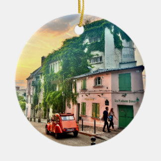 Décoration du sapin de Noël au coucher du soleil à