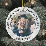 Décoration En Céramique 2 Graduation Photo Elégant Faux Marbre Noir Blanc<br><div class="desc">Commémorez l'exploit du diplômé avec une élégante coutume en faux marbre noir et blanc deux ornements de Noël de fin d'études. Les images et tout le texte sont simples à customiser et peuvent être différents à l'avant et à l'arrière. (AVIS DE CONCEPTION D'IMAGE ET DE TEXTE : 1) Pour ajuster...</div>