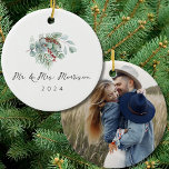 Décoration En Céramique Aquarelle verte Eucalyptus Mariage Photo vert<br><div class="desc">Célébrez votre journée spéciale avec cet élégant ornement en céramique verte avec de l'aquarelle verte et des accents d'eucalyptus autour d'une photo mariage personnalisée. Ce gardien est idéal pour ajouter une touche de beauté d'inspiration nature à votre décor de vacances. Avec ses teintes vertes douces et sereines et son design...</div>